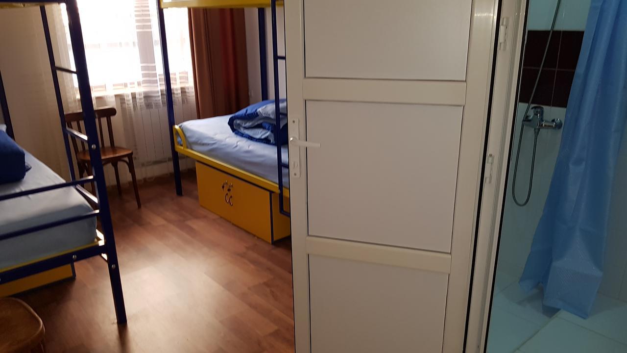 Shat Lav Hostel Jereván Kültér fotó