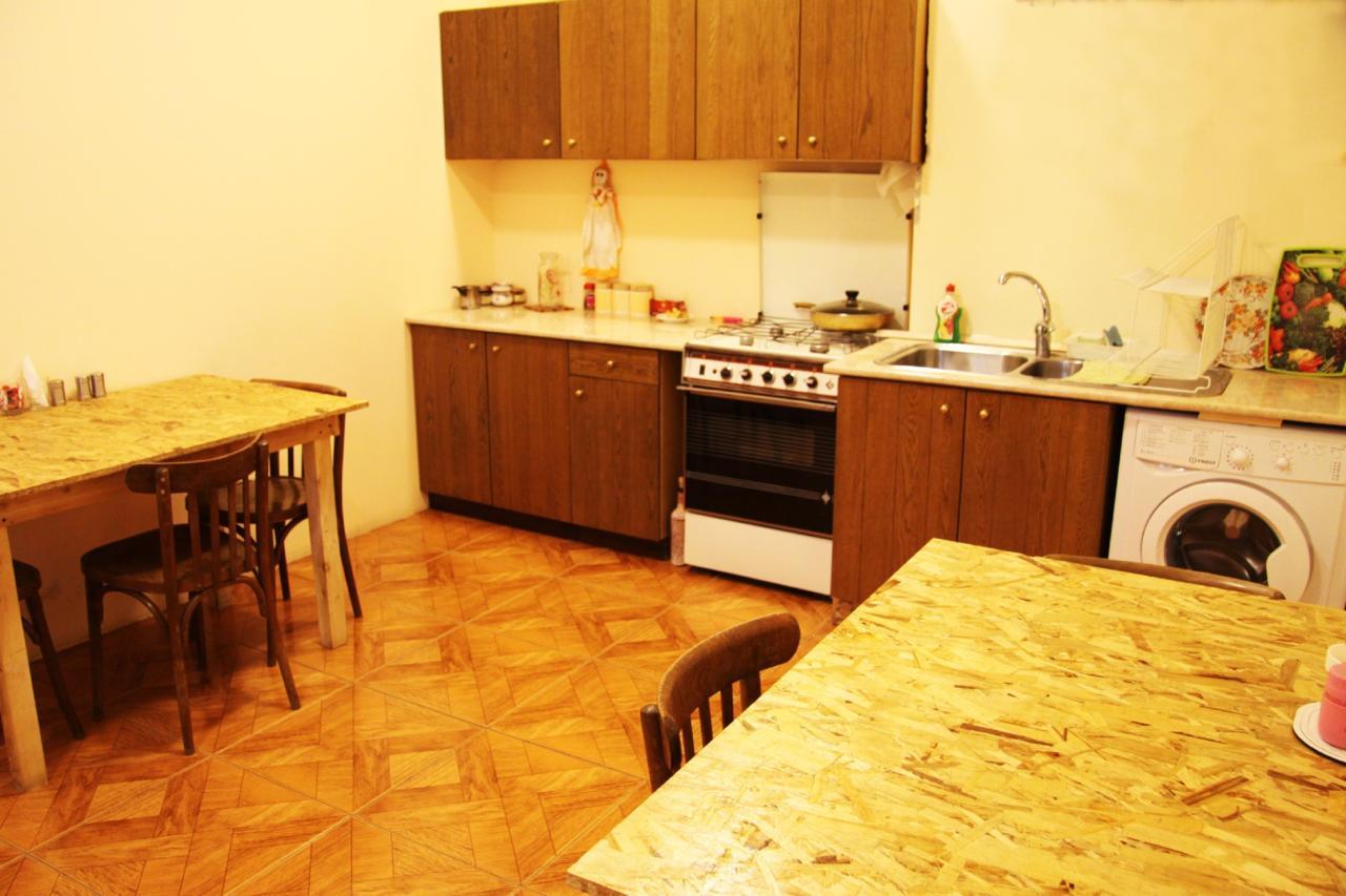 Shat Lav Hostel Jereván Kültér fotó