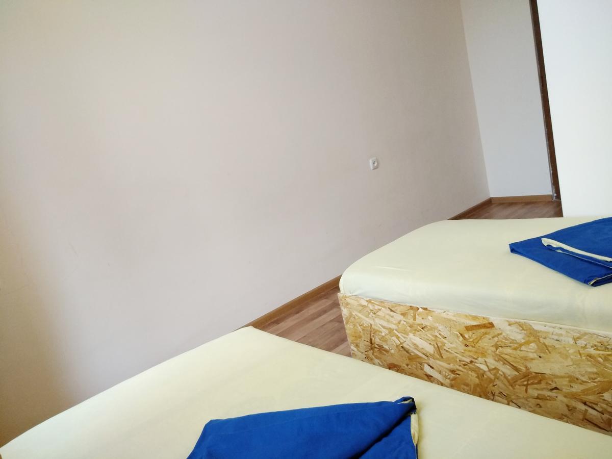Shat Lav Hostel Jereván Kültér fotó