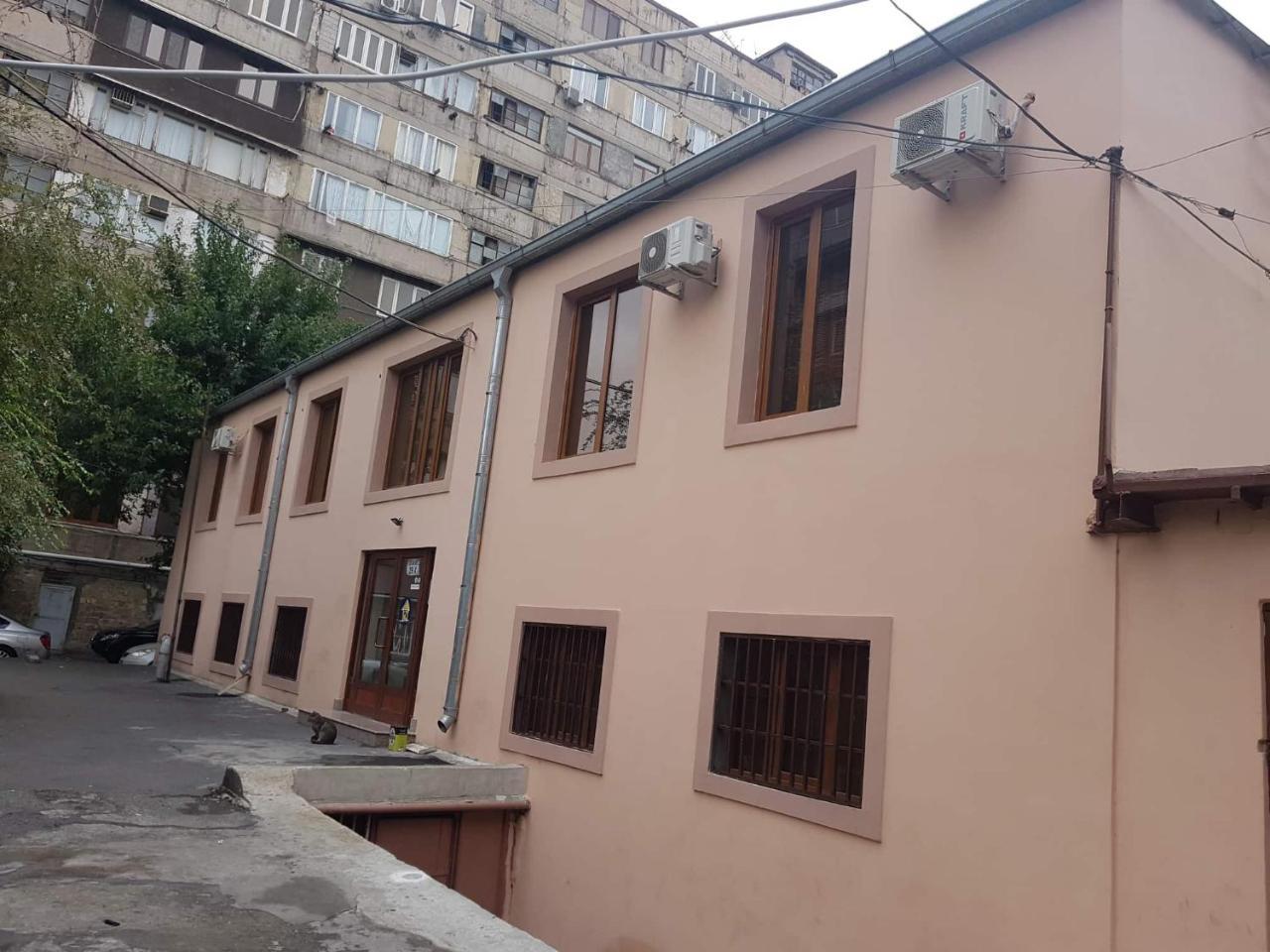 Shat Lav Hostel Jereván Kültér fotó
