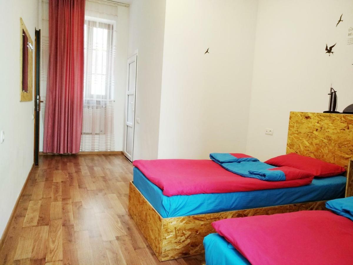 Shat Lav Hostel Jereván Kültér fotó