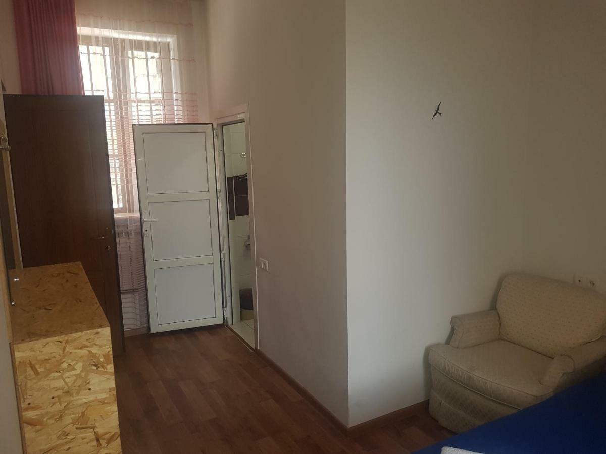 Shat Lav Hostel Jereván Kültér fotó