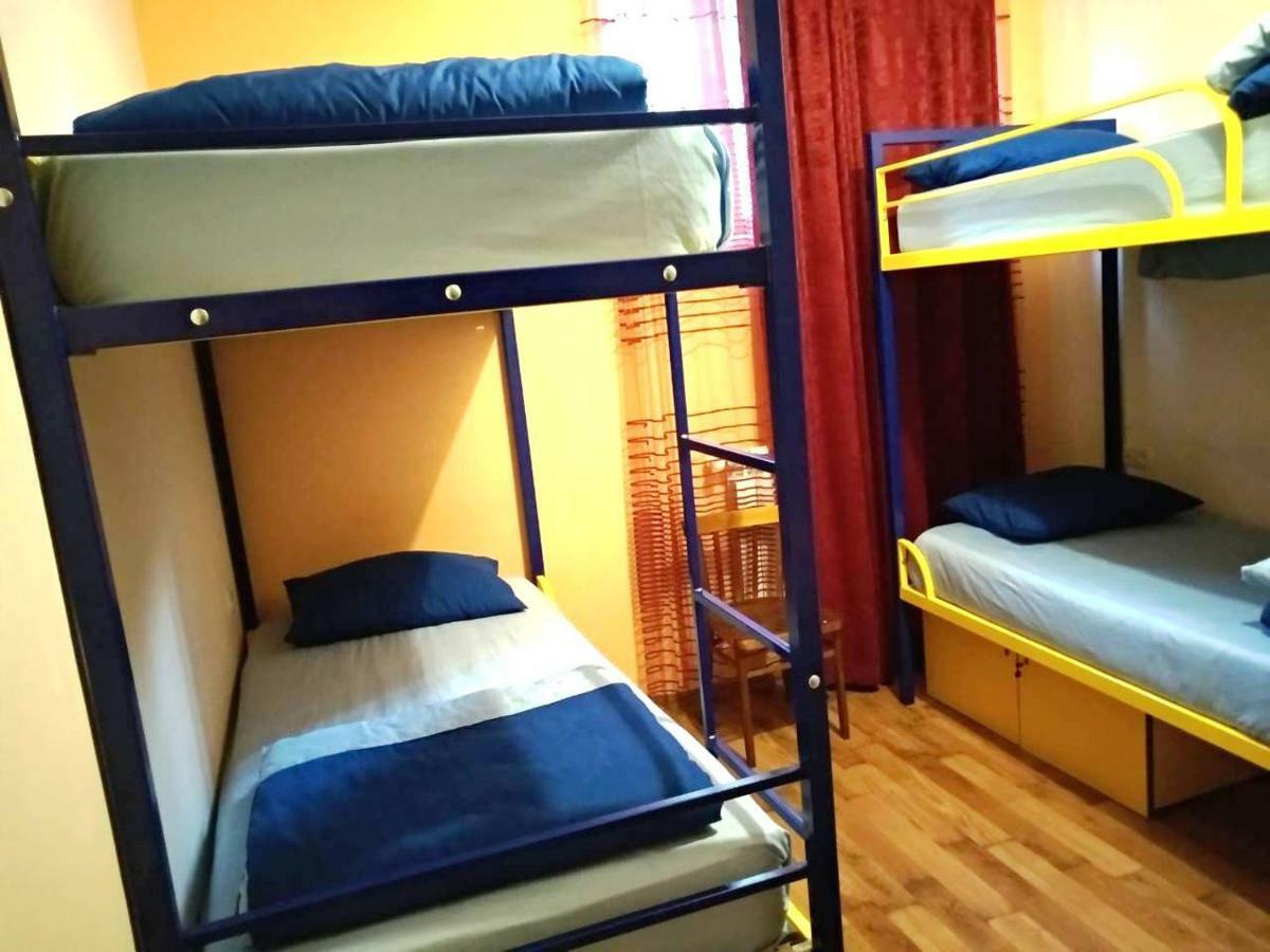 Shat Lav Hostel Jereván Kültér fotó